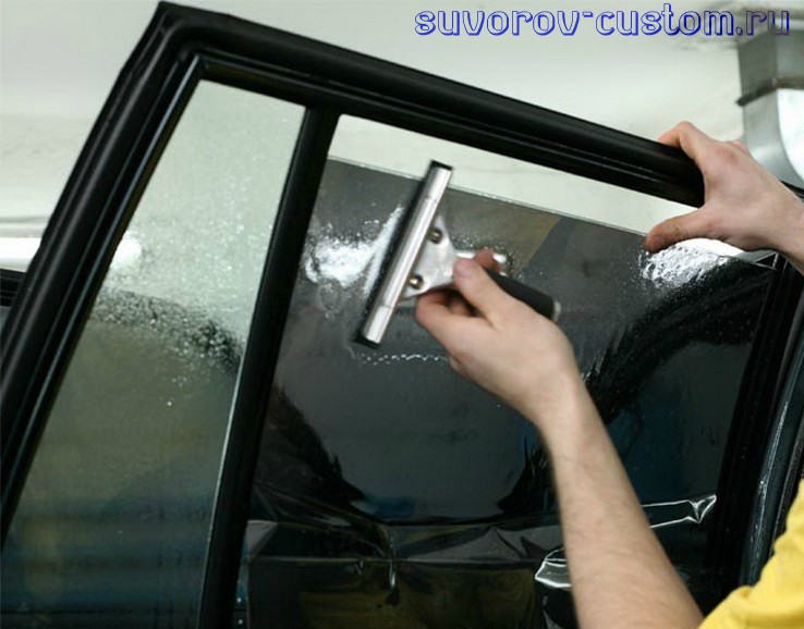 Как затонировать авто стекло Как затонировать авто стекло